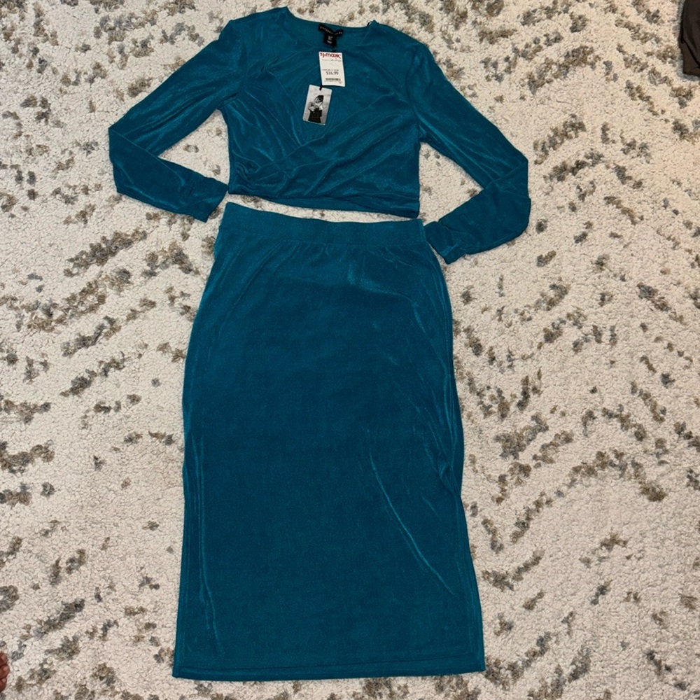 Sincerely Jules Crop & Midi Skirt Set